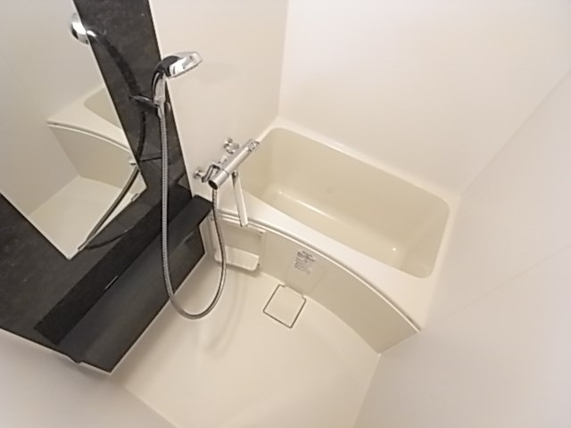 エスリード神戸三宮ラグジェの浴室