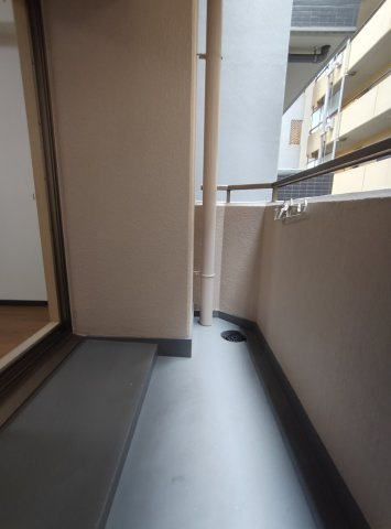 エスリード三宮のバルコニー