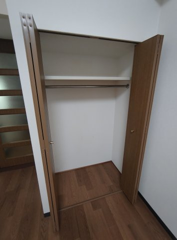 エスリード三宮の収納