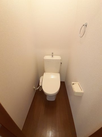 シンプルで使いやすいトイレです
