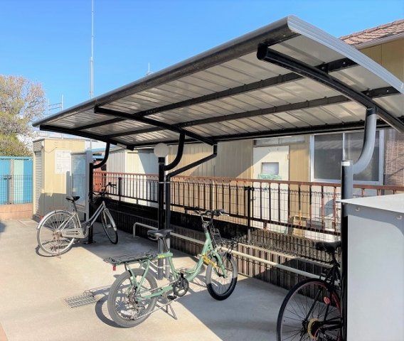 屋根付き駐輪場