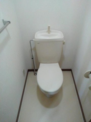 清潔感のあるトイレです