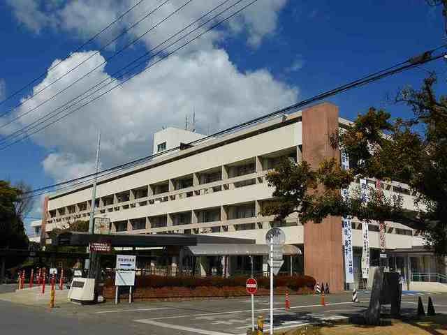 深谷市役所まで1400m