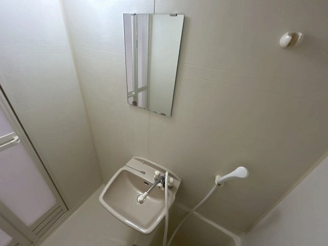 明るい色調の室内です