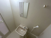 明るい色調の室内です
