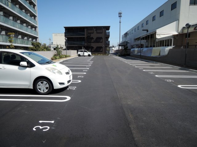 【駐車場】 | Fontana  B棟
