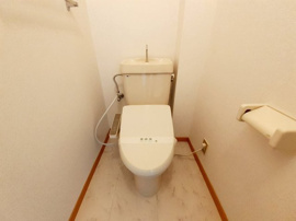 ゆったりとした空間のトイレです