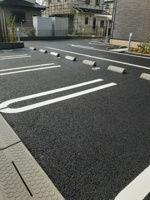 駐車場に車を止められます