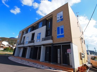 【外観】 | ジュネス | 外はこのようになっています