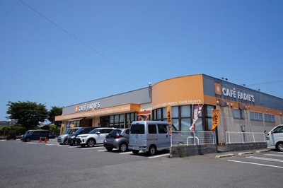 【周辺】 | グリーンコート | ファディ　本城店まで500m