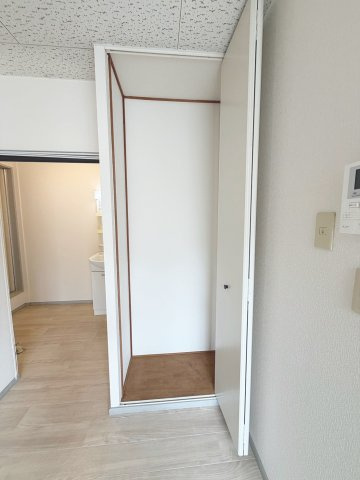 CREA御殿山Cの収納