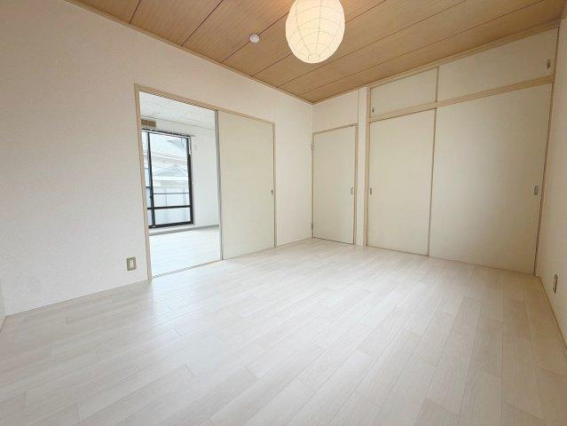 CREA御殿山Cの洋室