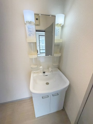 CREA御殿山Cの洗面所