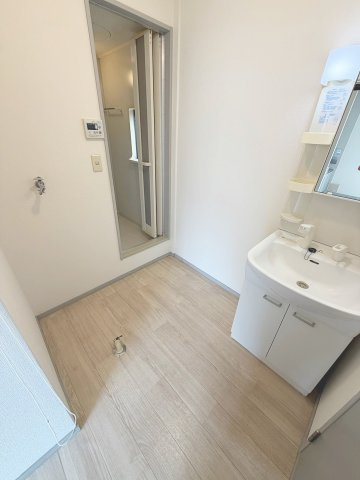 CREA御殿山Cの洗面所