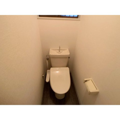 シンプルで使いやすいトイレです