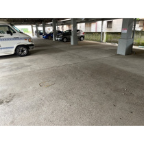 駐車場があるので、車を買う予定の方も安心です
