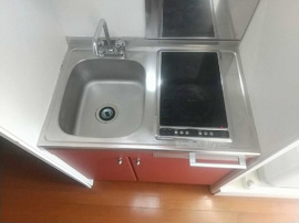 コンパクトなキッチンで掃除もラクラク