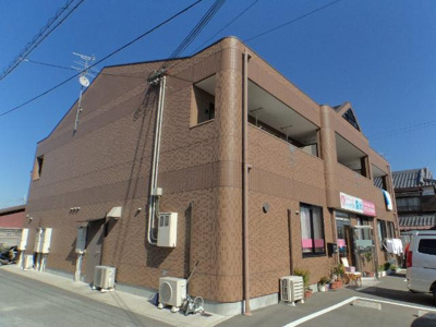 【外観】 | アドヴァンス | 外観写真（昼）