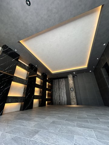 S-RESIDENCE堺blazeのエントランス