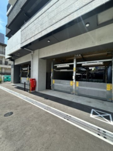 S-RESIDENCE堺blazeの駐車場