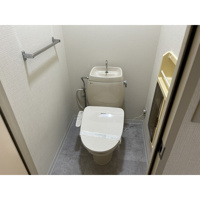 コンパクトで使いやすいトイレです