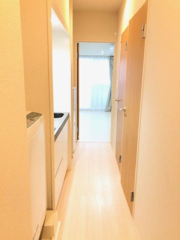 毎日通る玄関はこちらです
