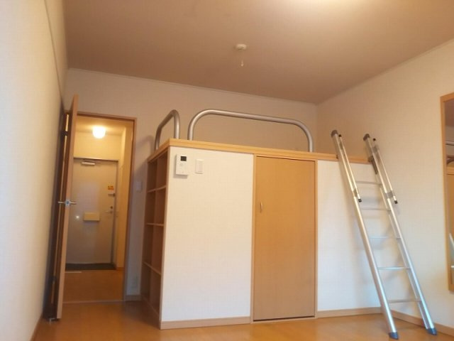 使い勝手のいい寝室です