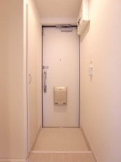 毎日通る玄関はこちらです