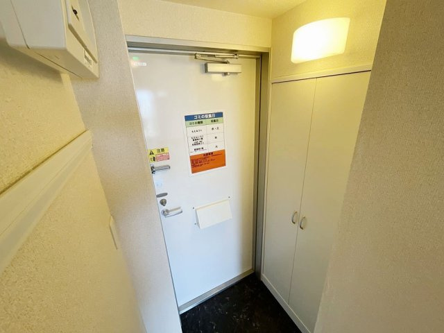 落ち着いた玄関です