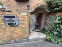 落ち着いたエントランスです