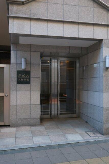 【エントランス】 | アピス三軒茶屋