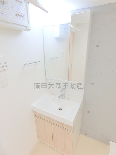 ADORE URBAN大森町Aの洗面所