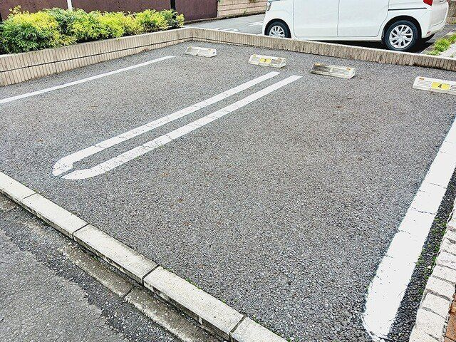 【賃貸アパート】グラン　ソフィアの駐車場|駐車場があります