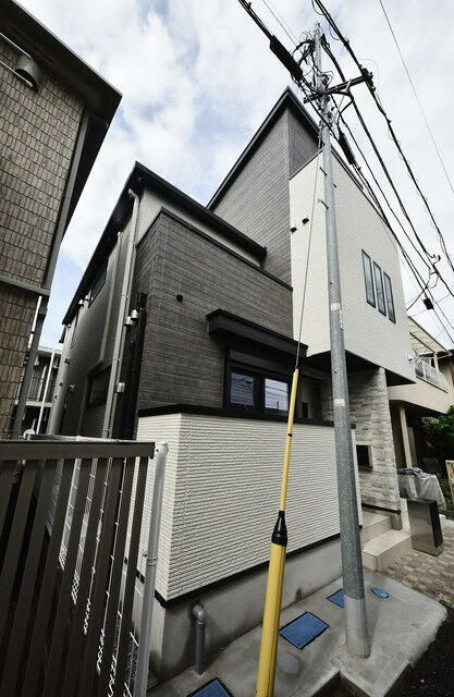 ラヴェニールⅡの外観