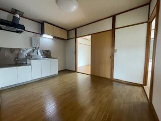 ファミール飯塚の居間・リビング