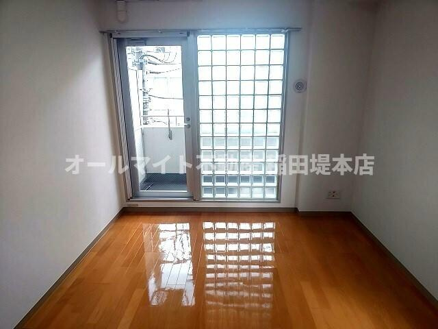川崎市多摩区登戸の賃貸マンションの居間・リビング|※他部屋参考写真