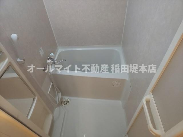 川崎市多摩区登戸の賃貸マンションの浴室|★お部屋探しはオールマイト不動産までご相談下さい♪