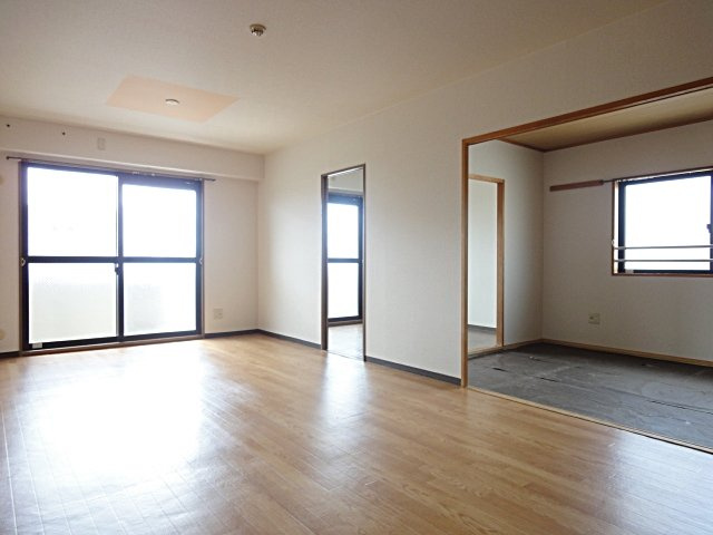 エリーナ宝塚の内装