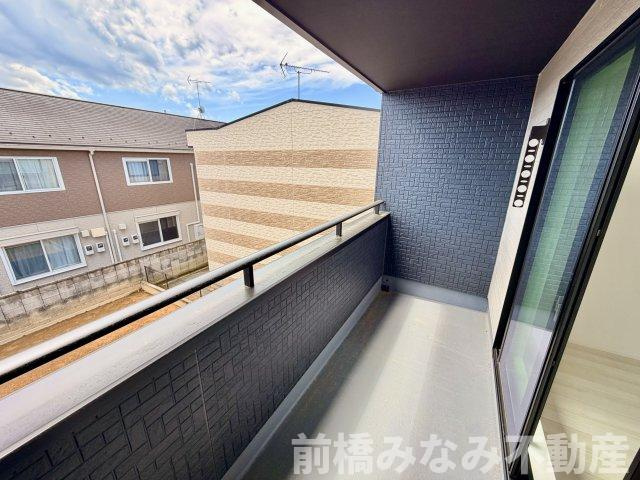 【新築】前橋市関根町　１号棟(全３棟)　グラファーレ　新築建売分譲のバルコニー