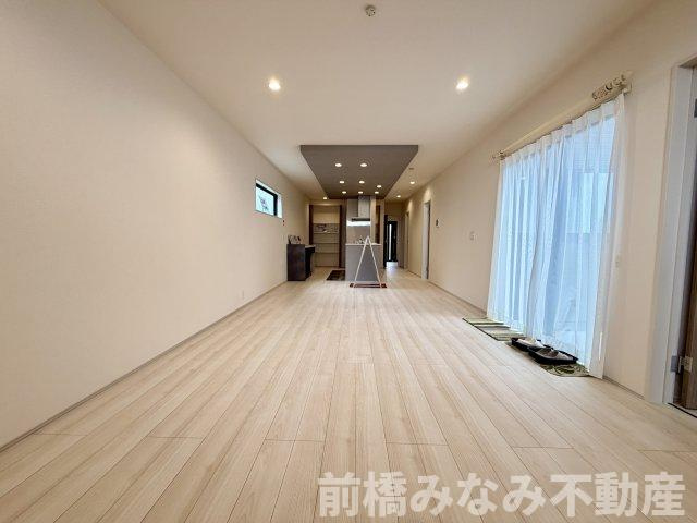 【新築平屋】高崎市塚田町　限定１棟　リーブルガーデン　新築建売の居間・リビング|ゆったりとしたリビングです