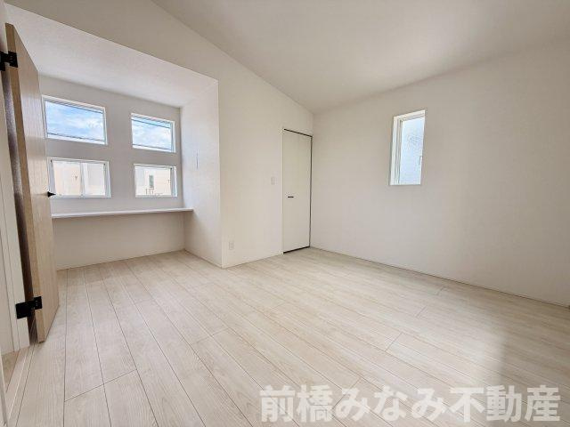【新築】前橋市日吉町３期　限定１棟　グラファーレ　新築建売の洋室|ゆったりした洋室です