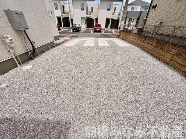 【新築】前橋市日吉町３期　限定１棟　グラファーレ　新築建売の駐車場|駐車場に車を止められます