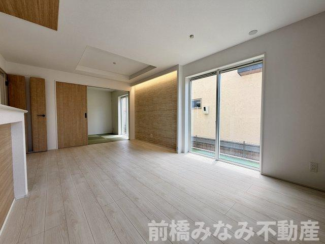 【新築】前橋市日吉町３期　限定１棟　グラファーレ　新築建売の居間・リビング|ゆったり過ごせるリビングです