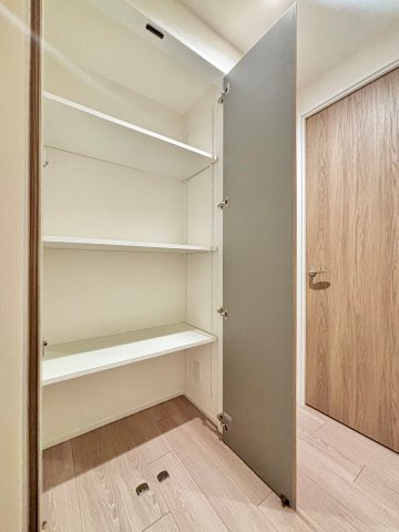 東大阪市下小阪１丁目の中古マンションの収納