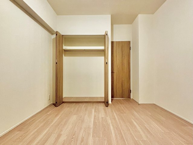 東大阪市下小阪１丁目の中古マンションの洋室