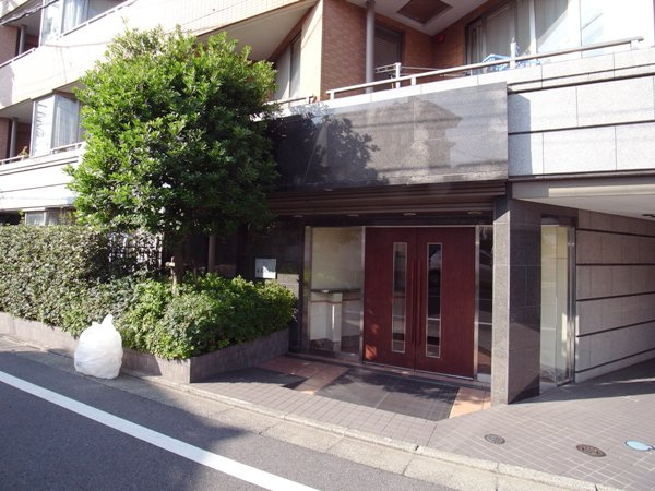 グランシティ目黒碑文谷のエントランス|グランシティ目黒碑文谷：ペット飼育可能なマンションです！