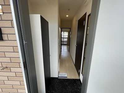 レオネクストコージーハウス赤坂の玄関