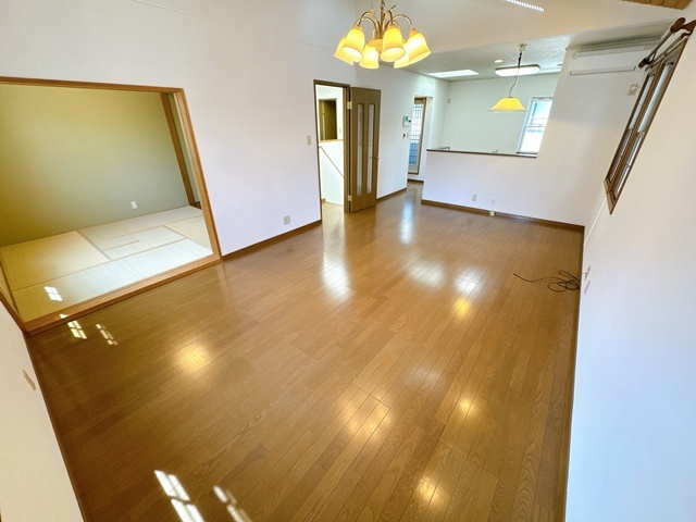 【居間・リビング】 | 吹田市春日一丁目戸建て