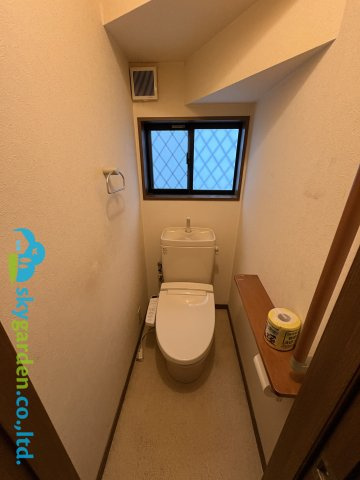 藤沢市大庭　中古戸建のトイレ|ゆったりとした空間のトイレです