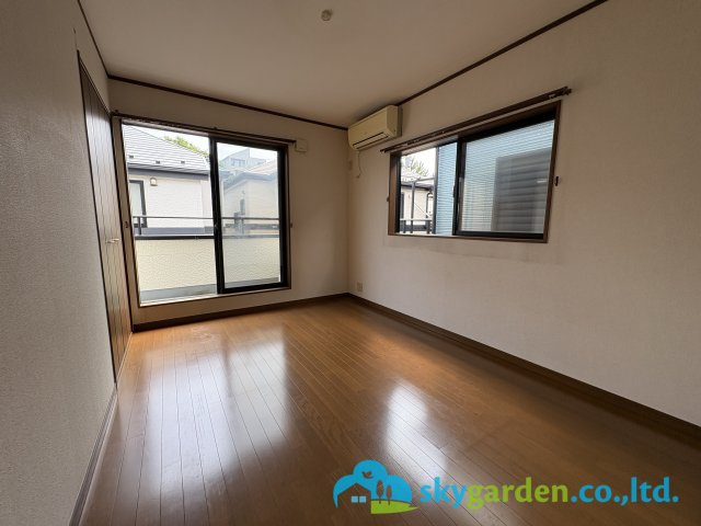 藤沢市大庭　中古戸建の洋室|使い勝手のいい洋室です